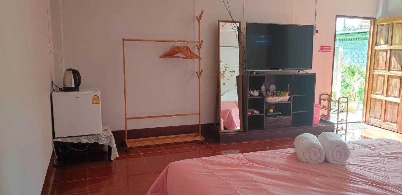 Hotel Reindeer House Wat Chedi 4 People Sichon Zewnętrze zdjęcie